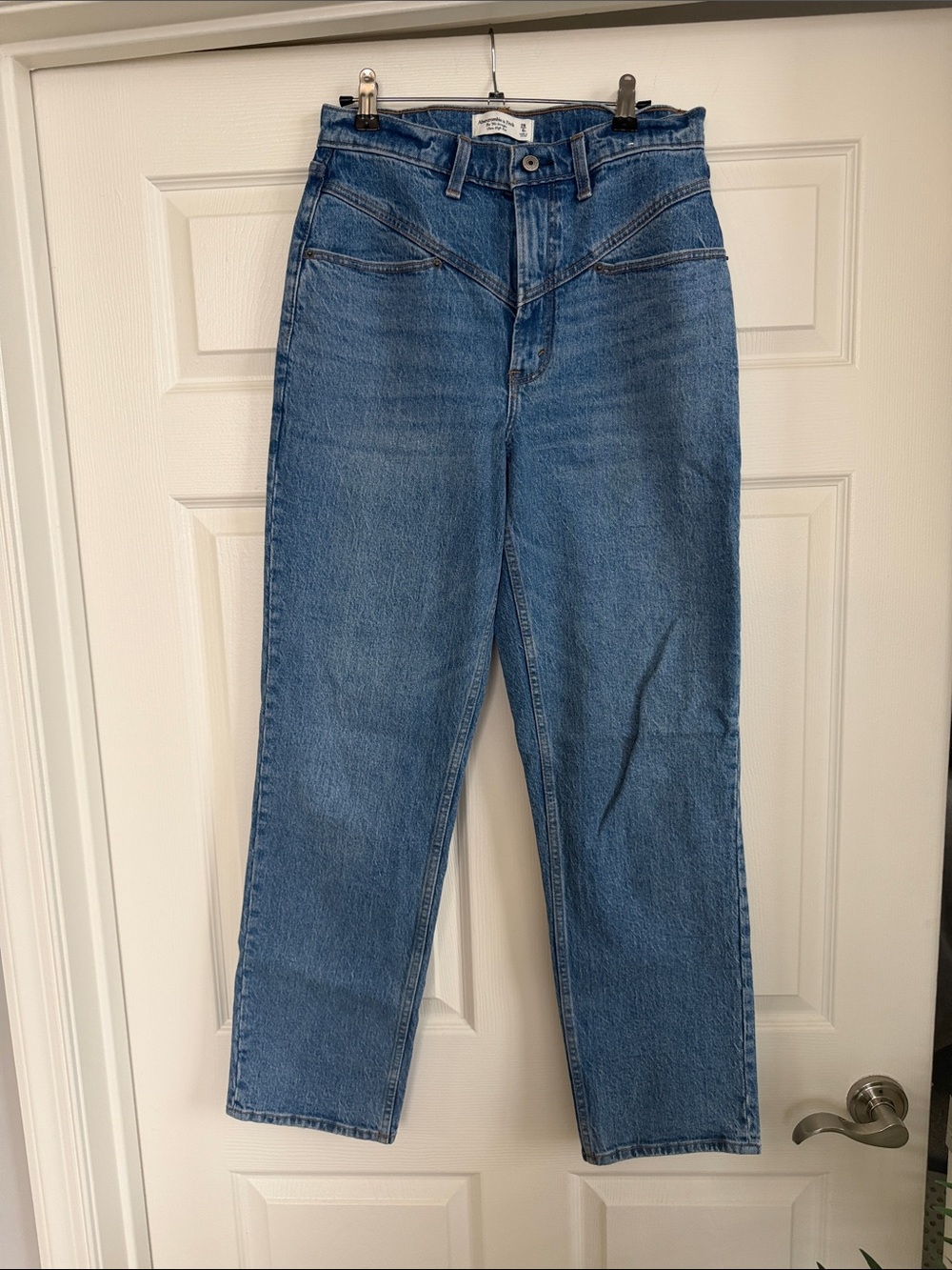 Abercrombie & Fitch High-Rise Vintage Blue Straight Jeans